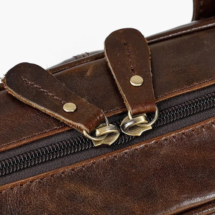 Maleta Executiva Couro Genuíno Envernizado Dallas - Vestia