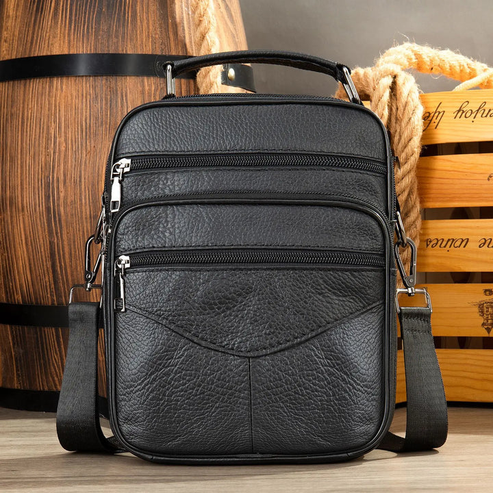 BOLSA DE OMBRO EM COURO GENUÍNO DELNOR - Vestia