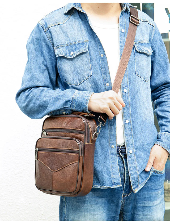 BOLSA DE OMBRO EM COURO GENUÍNO DELNOR - Vestia