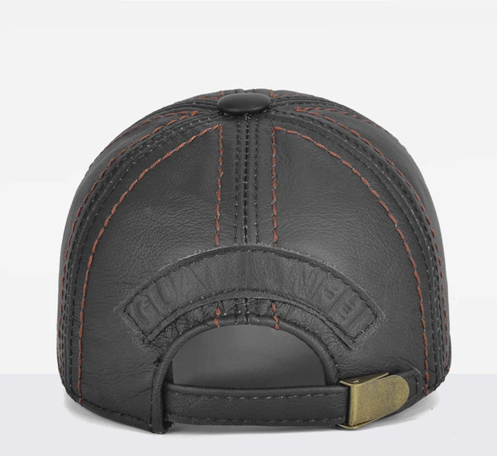 BONÉ EM COURO LEGÍTIMO BELVAREN - Vestia